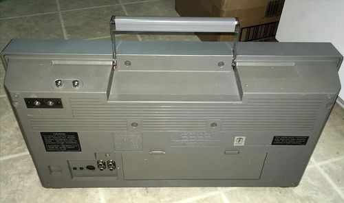 時(shí)光印記 東芝RT-9510S復(fù)古收錄機(jī)的魅力與1983年的聲音傳奇